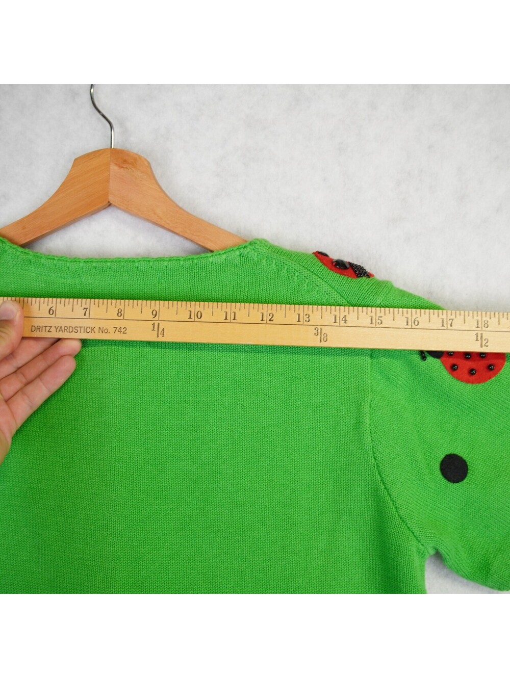 Michael Simon Women Cropped Cardigan Sweater Size Small Green Ladybug Print NWT - Picture 12 of 15